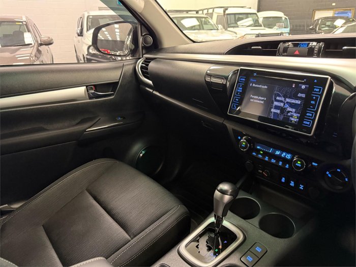 2017 Toyota Hilux SR5