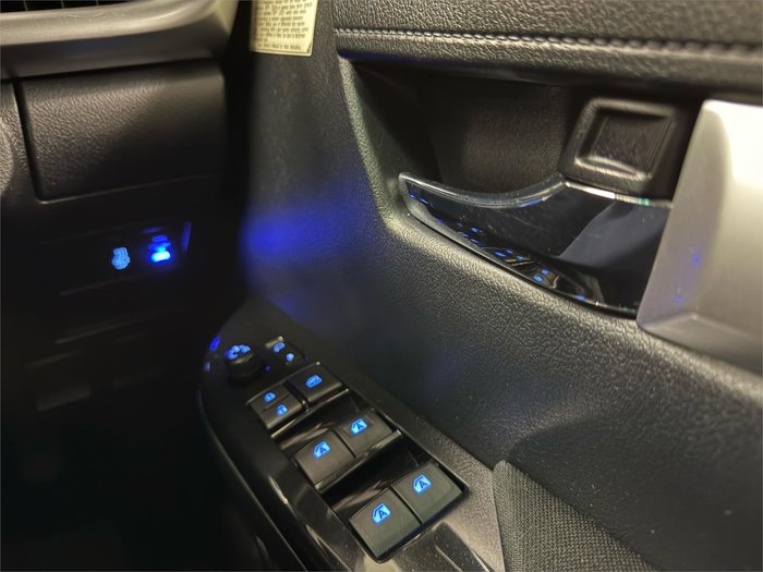 2017 Toyota Hilux SR5