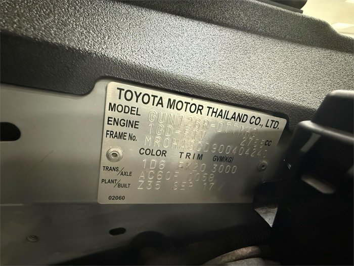 2017 Toyota Hilux SR5