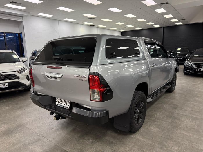 2017 Toyota Hilux SR5