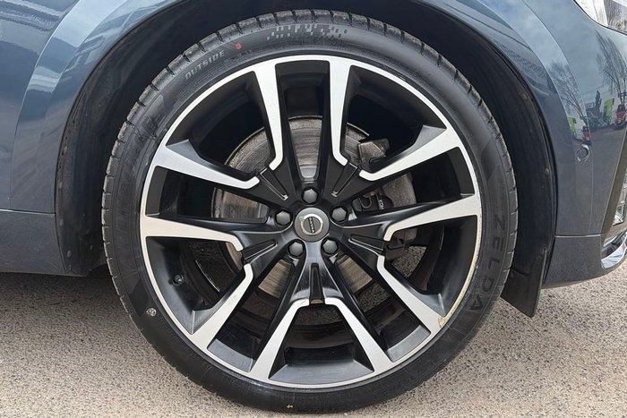 2022 Volvo XC60 Ultimate B6 Dark