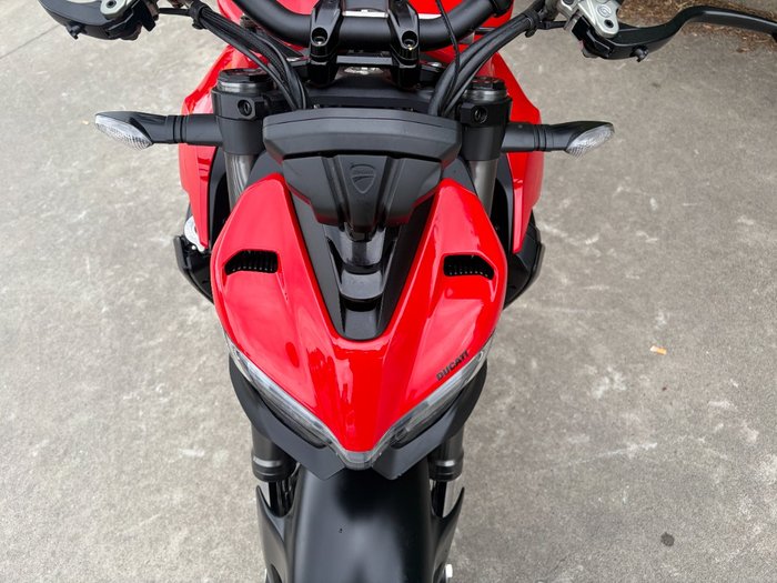 2022 DUCATI STREETFIGHTER V2 Red