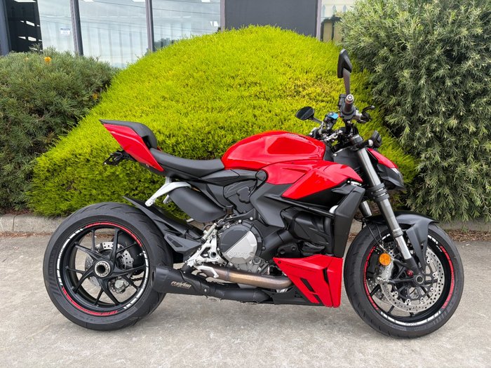 2022 DUCATI STREETFIGHTER V2 Red