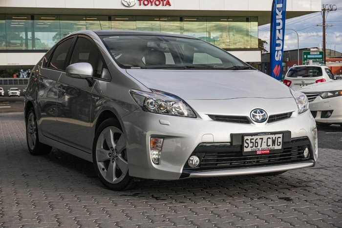2014 Toyota Prius i-Tech