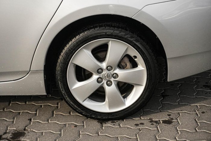 2014 Toyota Prius i-Tech