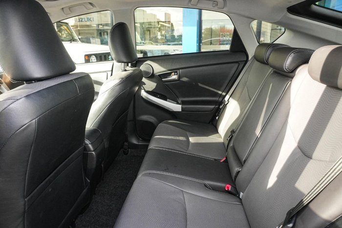 2014 Toyota Prius i-Tech