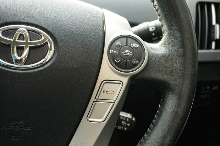 2014 Toyota Prius i-Tech
