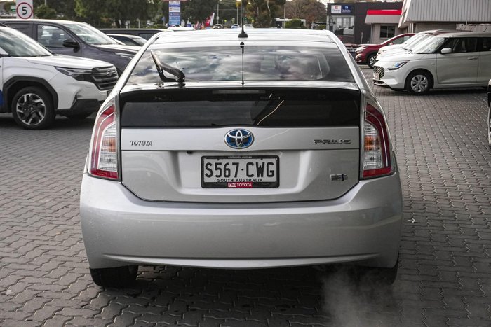 2014 Toyota Prius i-Tech