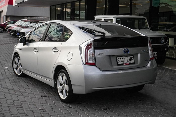 2014 Toyota Prius i-Tech