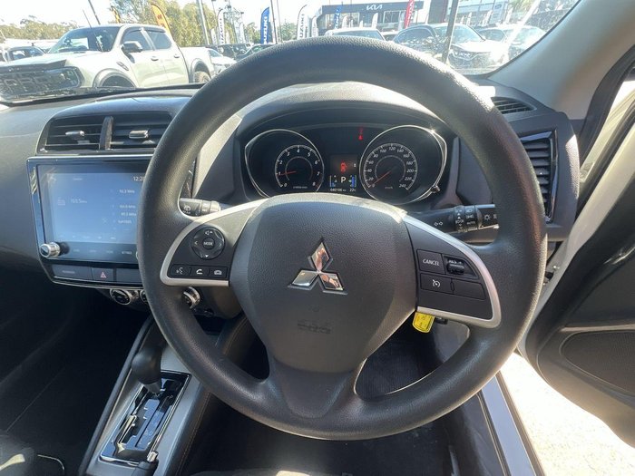 2024 Mitsubishi ASX ES