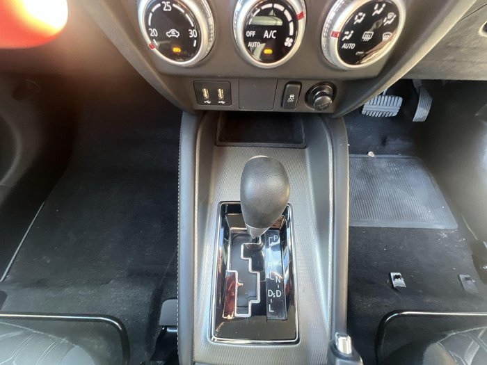 2024 Mitsubishi ASX ES