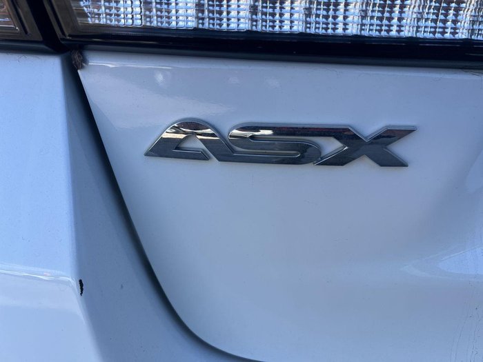 2024 Mitsubishi ASX ES