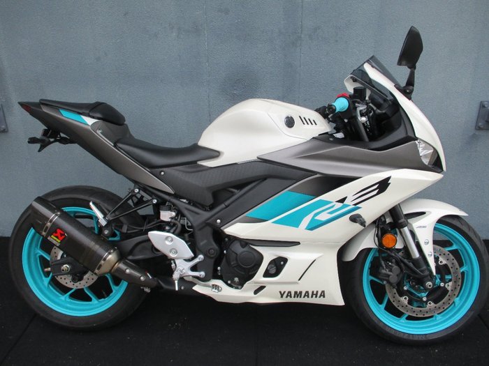 2024 Yamaha YZF-R3 White
