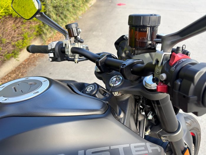 2022 DUCATI MONSTER+ 937 STEALTH Black