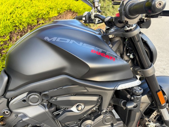 2022 DUCATI MONSTER+ 937 STEALTH Black