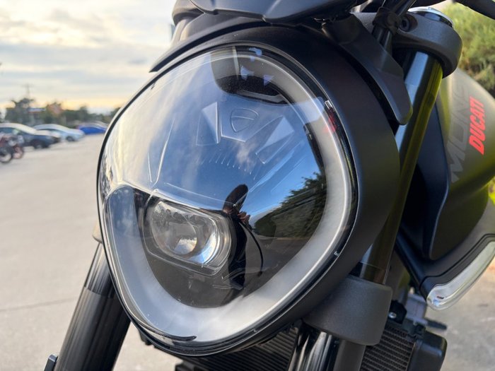 2022 DUCATI MONSTER+ 937 STEALTH Black