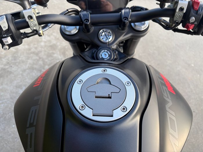 2022 DUCATI MONSTER+ 937 STEALTH Black