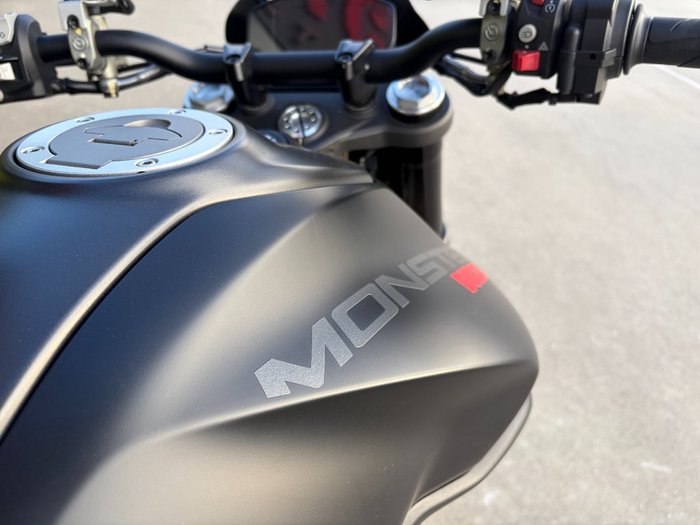 2022 DUCATI MONSTER+ 937 STEALTH Black