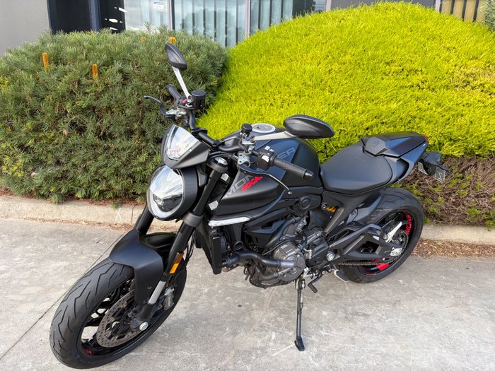 2022 DUCATI MONSTER+ 937 STEALTH Black