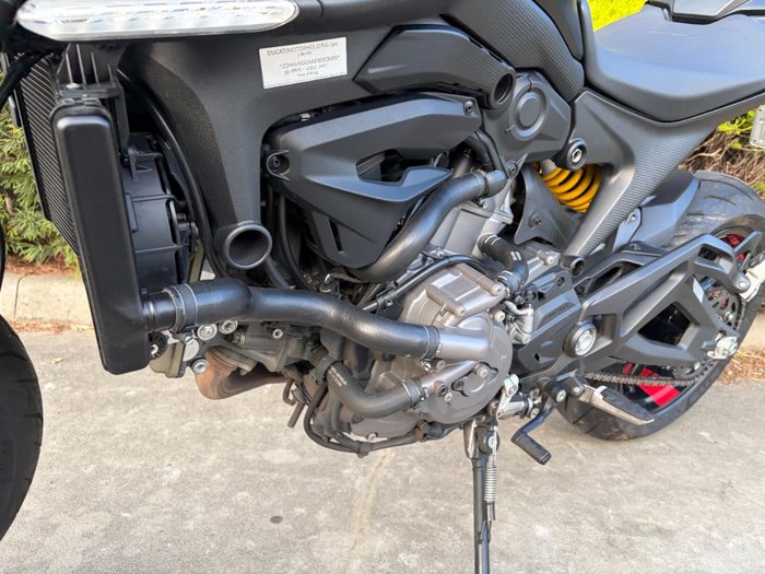 2022 DUCATI MONSTER+ 937 STEALTH Black