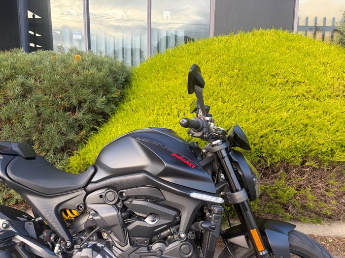 2022 DUCATI MONSTER+ 937 STEALTH Black