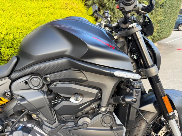 2022 DUCATI MONSTER+ 937 STEALTH Black