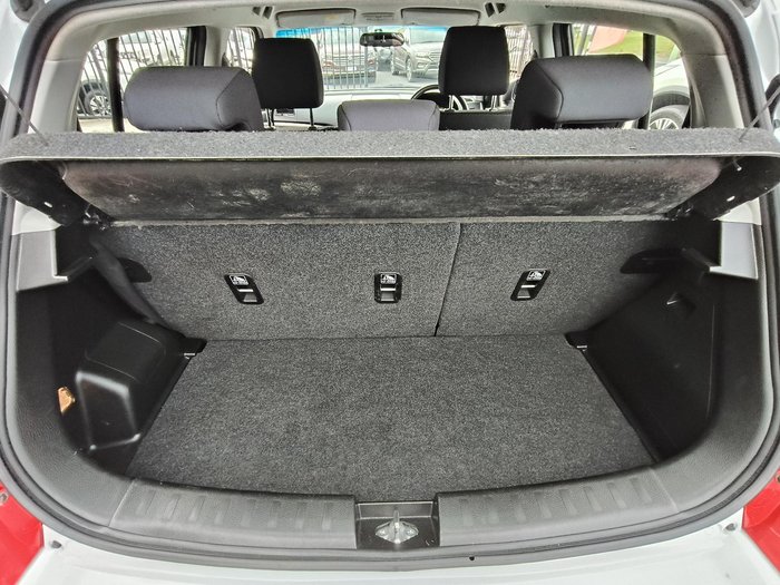 2014 Suzuki Swift GL FZ MY14 Snow White