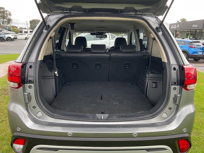 2020 Mitsubishi Outlander LS