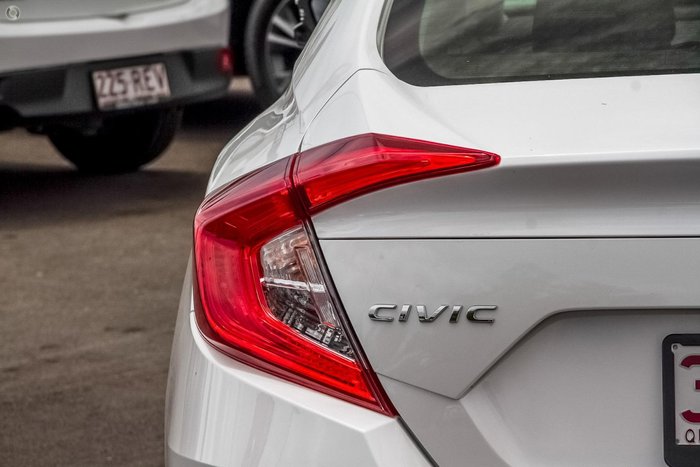 2019 Honda Civic VTi-L