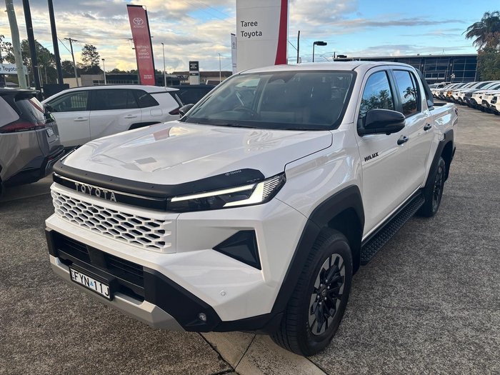 2026 Toyota Hilux SR5 48V