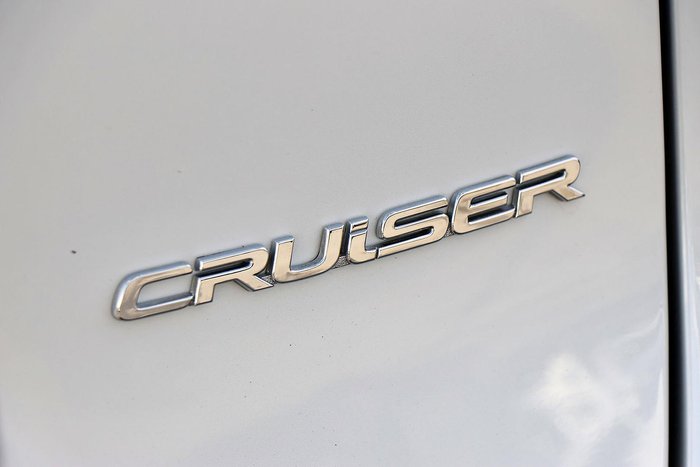 2023 Toyota RAV4 Cruiser MXAA52R White