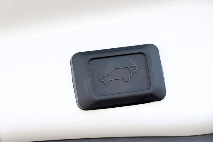 2023 Toyota RAV4 Cruiser MXAA52R White