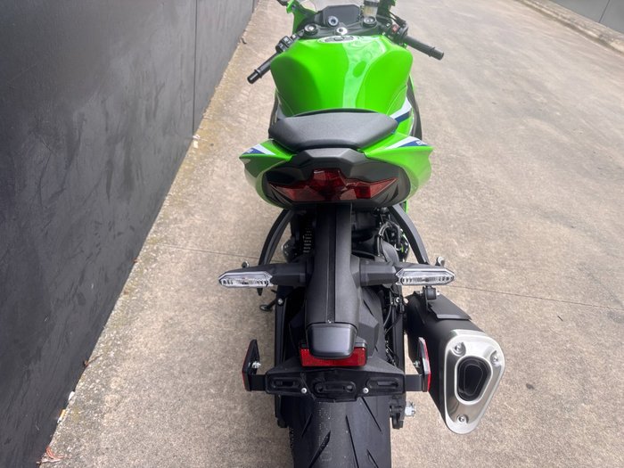 2026 Kawasaki 2026 Kawasaki 636CC Ninja ZX-6R GREEN