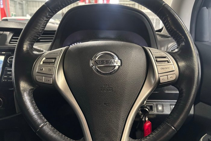2019 Nissan Navara ST