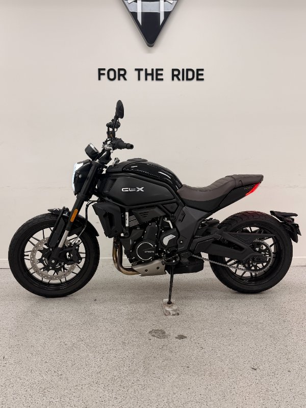 2024 CFMOTO CL-X SPORT Black