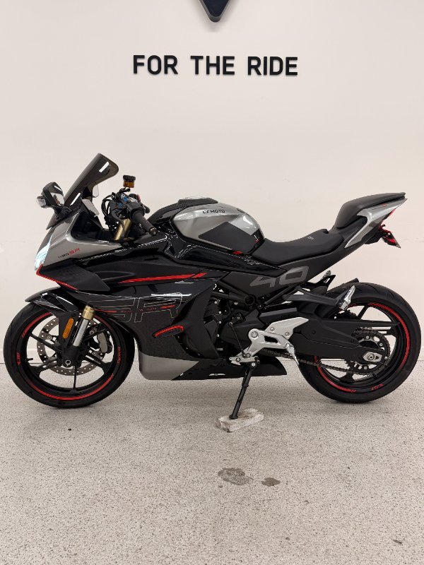 2024 CFMOTO 450 SR ABS Black