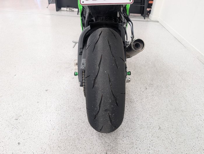 2025 Kawasaki NINJA ZX-10R Green