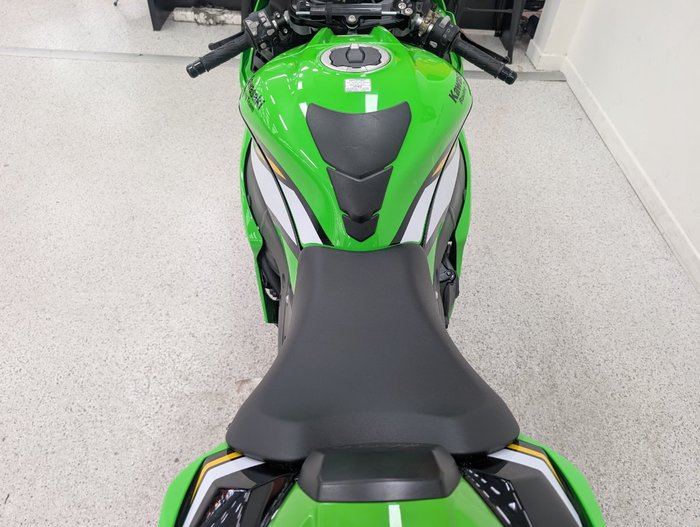 2025 Kawasaki NINJA ZX-10R Green