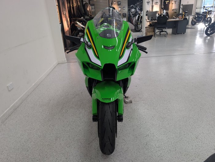 2025 Kawasaki NINJA ZX-10R Green