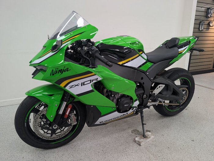 2025 Kawasaki NINJA ZX-10R Green