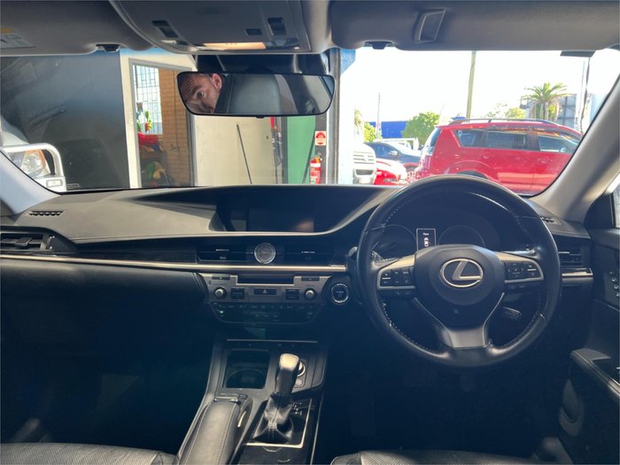 2016 Lexus ES
