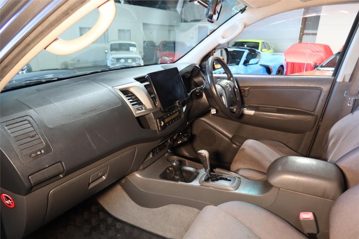 2013 Toyota Hilux SR5