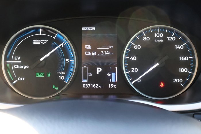 2022 Mitsubishi Eclipse Cross PHEV Exceed