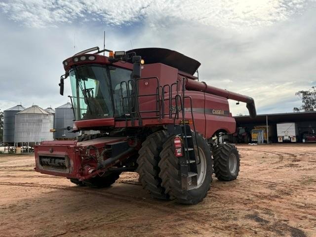 2011 CASE IH 8120