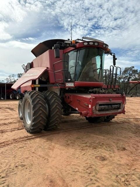 2011 CASE IH 8120