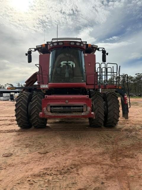 2011 CASE IH 8120