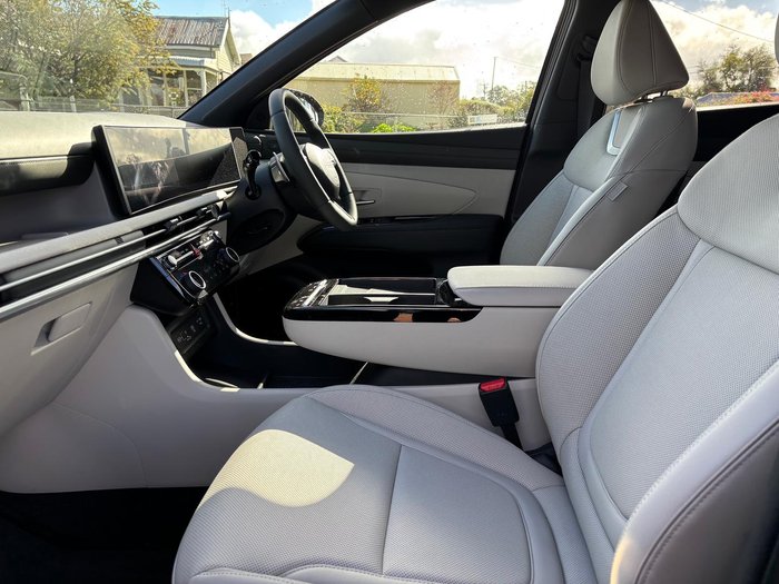 2025 Hyundai Tucson Hybrid Premium