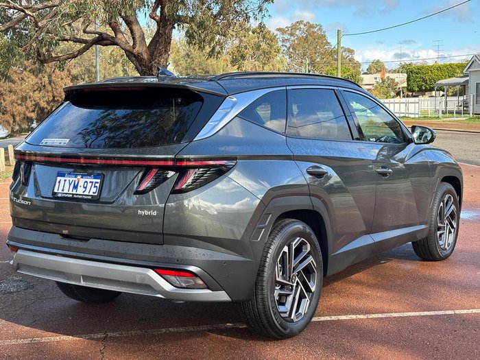 2025 Hyundai Tucson Hybrid Premium