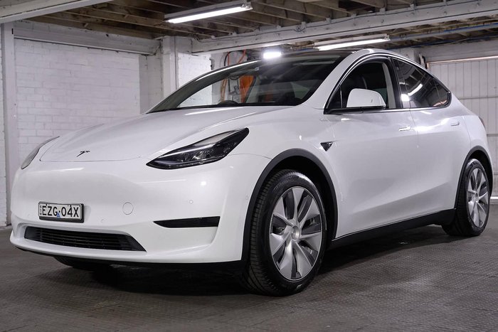 2023 Tesla Model Y Rear-Wheel Drive