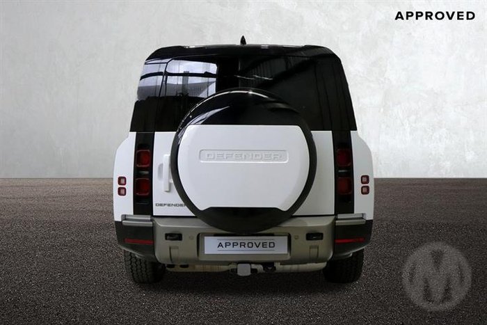 2025 Land Rover Defender 130 D350 X-Dynamic SE